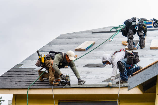 Professional Gutter Installation technician working in Seanor, PA